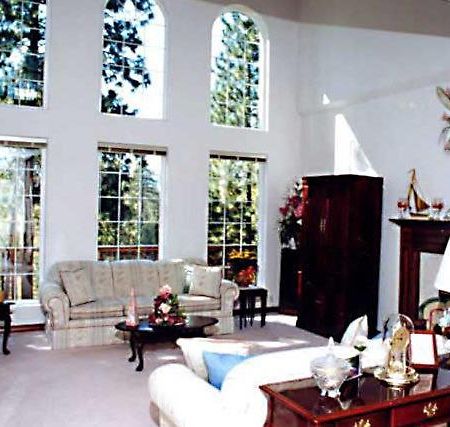 River Cove Elegant Waterfront Bed & Breakfast Post Falls Interiér fotografie