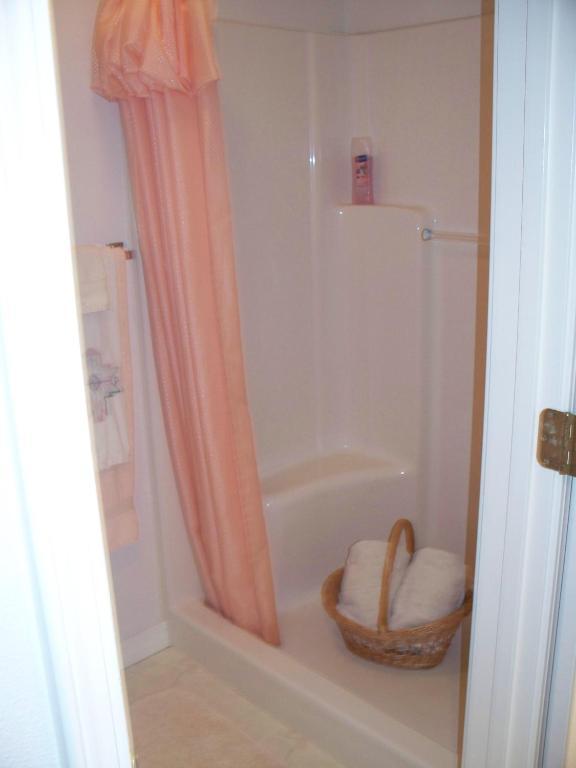 River Cove Elegant Waterfront Bed & Breakfast Post Falls Pokoj fotografie